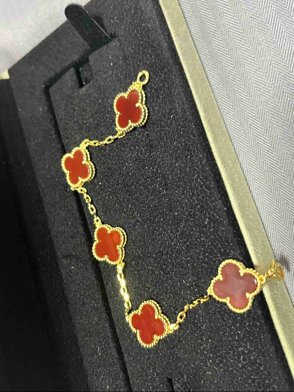 AUTHENTIC VAN CLEEF & ARPELS bracelet